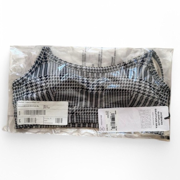 IN ORIGINAL BAG - Alo Jacquard Glenplaid Gratitude Houndstooth Sports Bra - Picture 2 of 5